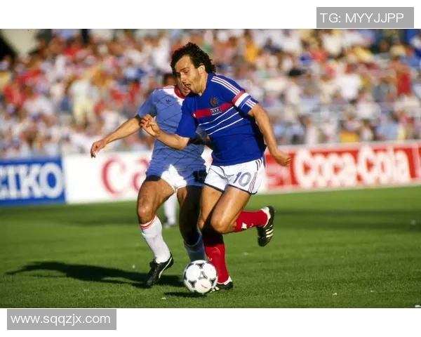 48码脚足球明星的传奇故事与他们的辉煌成就揭秘 48码脚足球明星的传奇故事与他们的辉煌成就揭秘