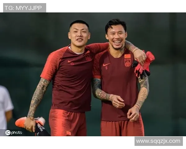 11号足球明星后卫的传奇之路与战术解析揭秘 11号足球明星后卫的传奇之路与战术解析揭秘