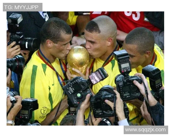 2002年足球明星合唱盛典回顾与经典瞬间重温 2002年足球明星合唱盛典回顾与经典瞬间重温